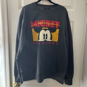 Unisex Disney Parks XL Mickey Mouse Charcoal Grey Crewneck Pull over sweatshirt